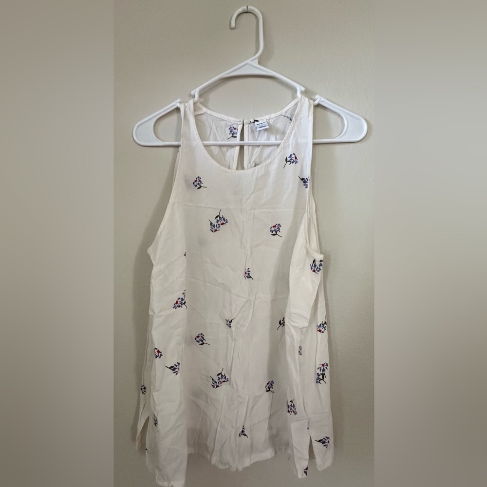 Old Navy women’s top